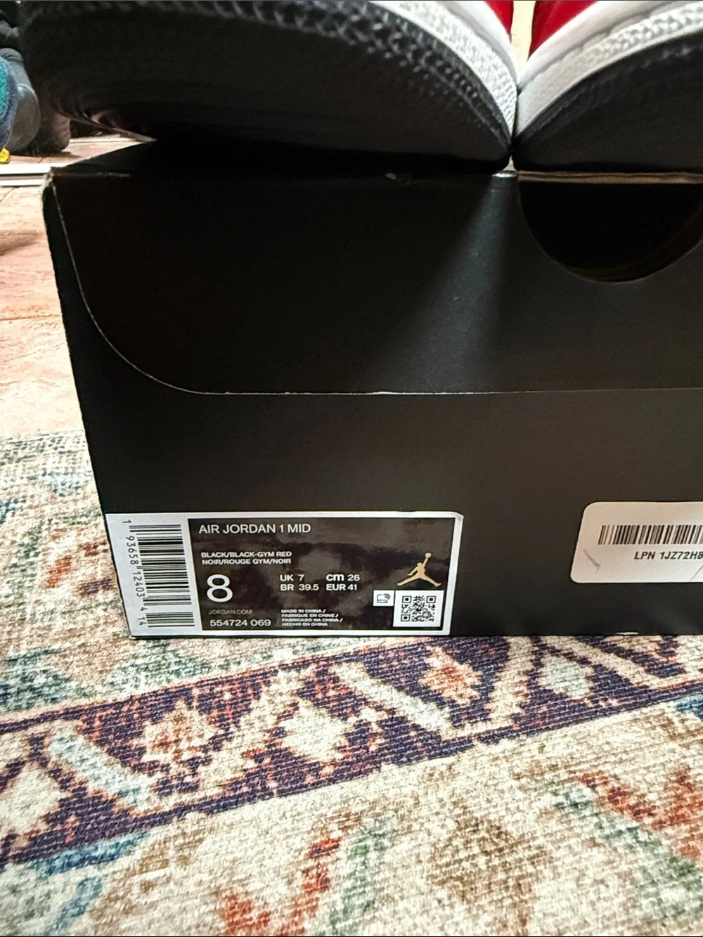 Jordan 1 Chicago black toe mids